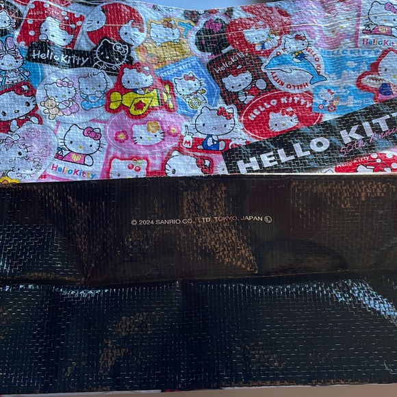 Hello Kitty Tote Bag - Picture 5 of 7